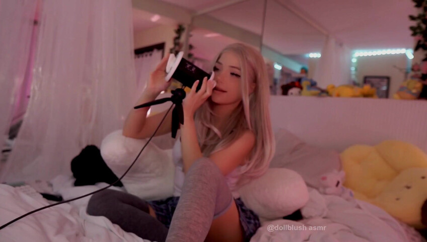 Dollblush ASMR - 13 January 2026 - Mouth Sounds ♡ Kisses ♡ Fabric Triggers ♡ Rambling