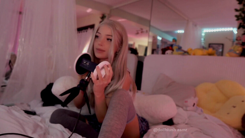 Dollblush ASMR - 13 January 2026 - Mouth Sounds ♡ Kisses ♡ Fabric Triggers ♡ Rambling