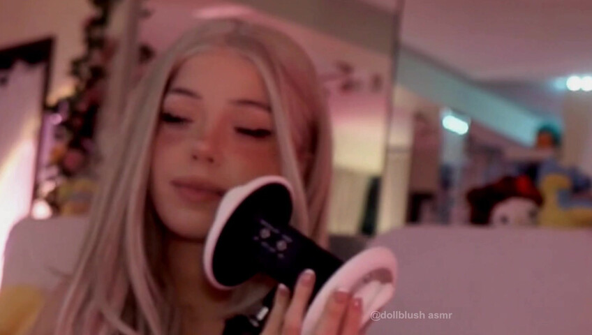 Dollblush ASMR - 13 January 2026 - Mouth Sounds ♡ Kisses ♡ Fabric Triggers ♡ Rambling