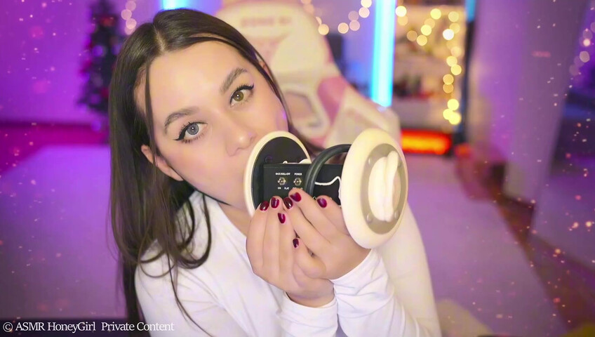 HoneyGirl ASMR - 14 January 2026 - Ear Licking