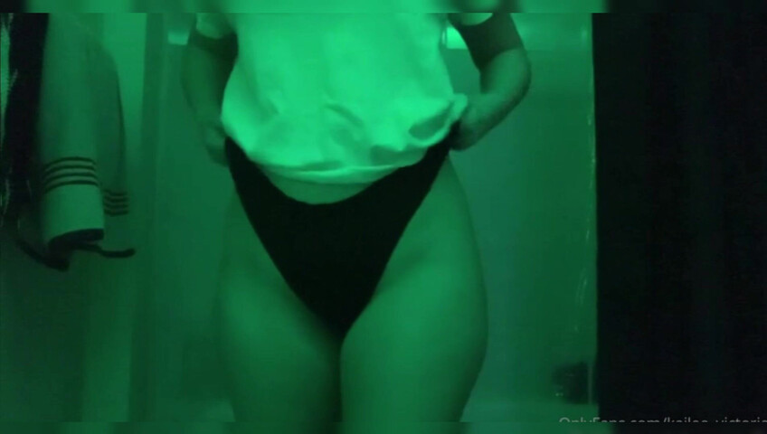 ASMR By K - Bath Tub Twerk