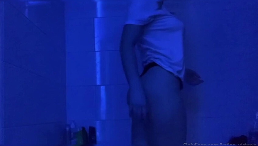 ASMR By K - Bath Tub Twerk