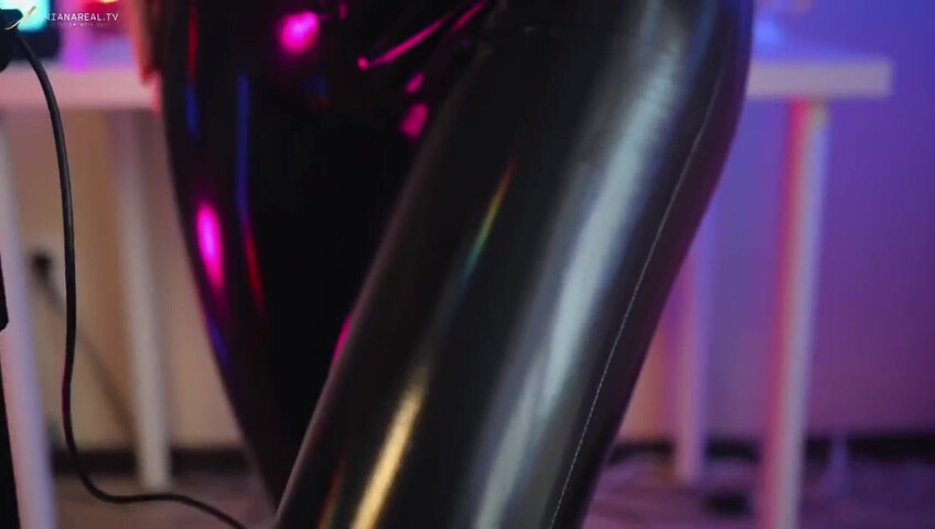 ArianaRealTV - ASMR Latex, Vape, Breathing, & Licking Sounds, No Talking