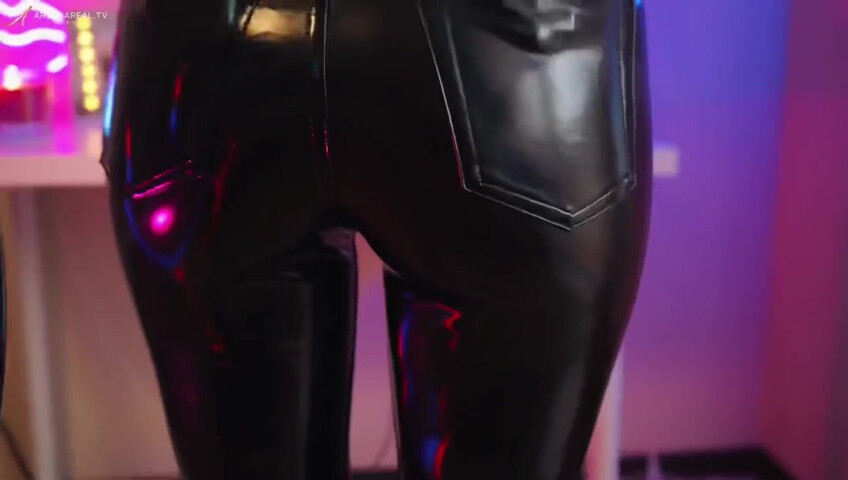 ArianaRealTV - ASMR Latex, Vape, Breathing, & Licking Sounds, No Talking