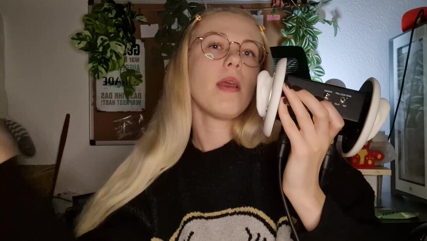 Lym's Cozy ASMR - [Exclusive] Side view ear eating & tongue fluttering (Patreon)