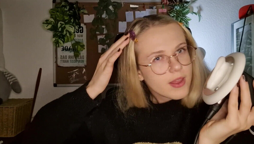 Lym's Cozy ASMR - [Exclusive] Side view ear eating & tongue fluttering (Patreon)