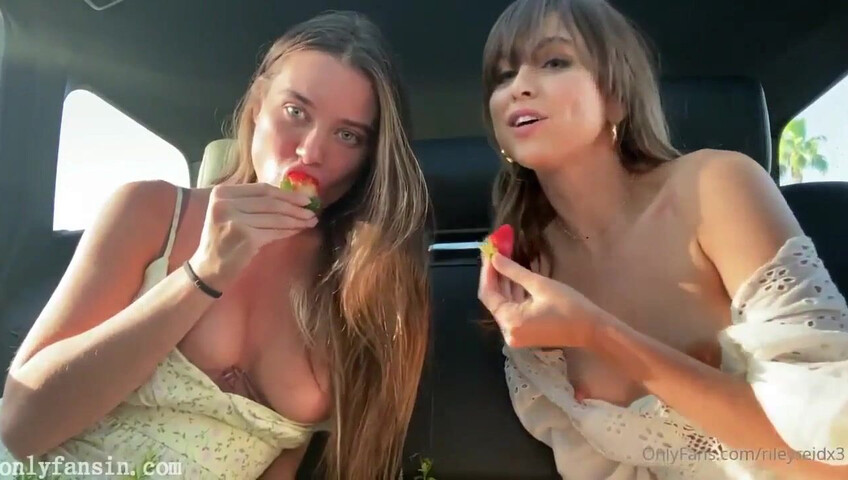 Riley Reid & Lana Rhoades - Showing Tits & Fingering