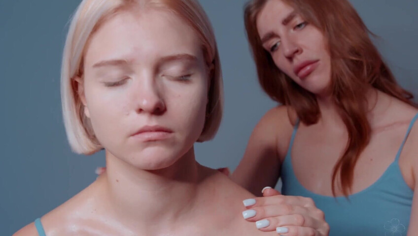 ASMR Massage - 16 January 2026 - Shoulders Massage by Olga to Alice (non nude)