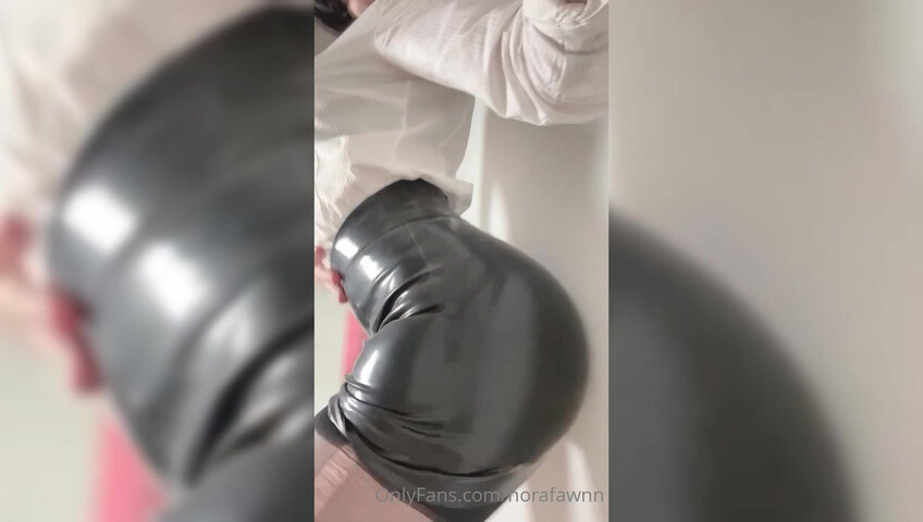 Norafawn - 13 Jan 2026 - Sexy Strict Teacher in a Latex Skirt