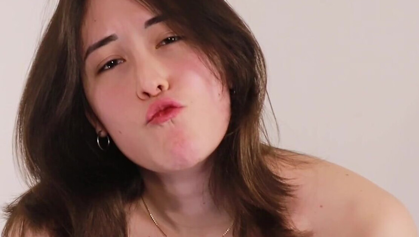 Laliwhite - Sweet tender kisses from latina bae