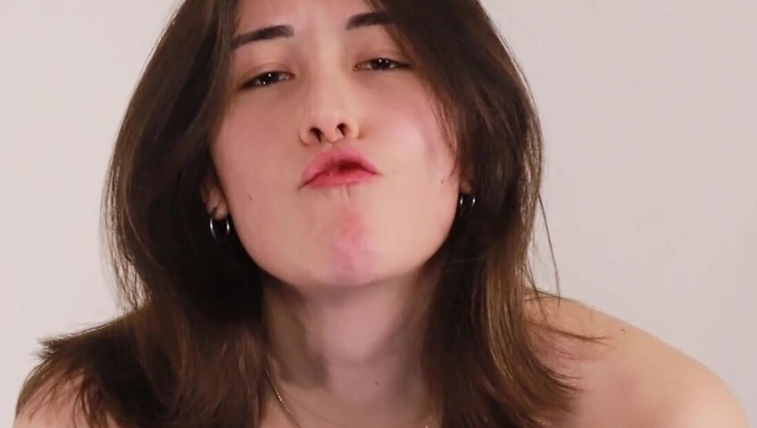 Laliwhite - Sweet tender kisses from latina bae