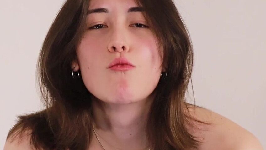 Laliwhite - Sweet tender kisses from latina bae