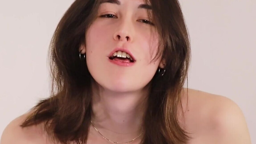 Laliwhite - Sweet tender kisses from latina bae