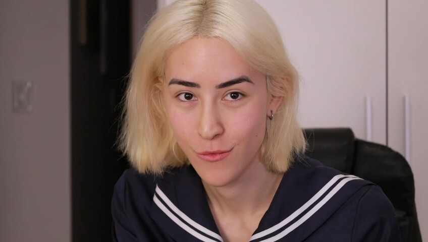 Laliwhite - Loving kisses from latina cutie