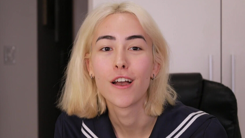 Laliwhite - Loving kisses from latina cutie