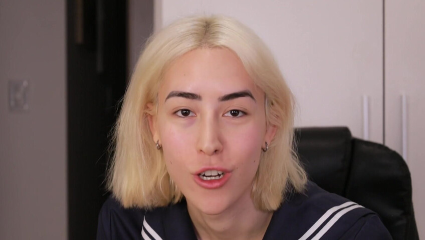 Laliwhite - Loving kisses from latina cutie