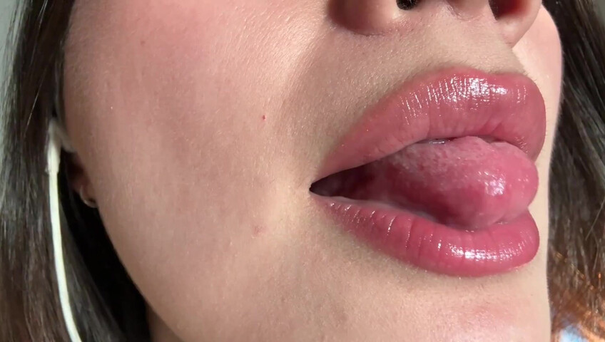 Lin ASMR - 17 Jan 2026 - Kissing Touching You ASMR