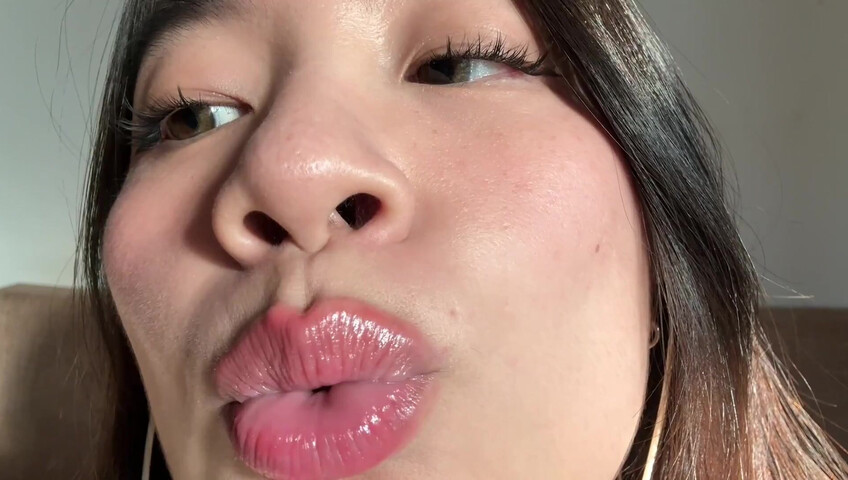 Lin ASMR - 17 Jan 2026 - Kissing Touching You ASMR