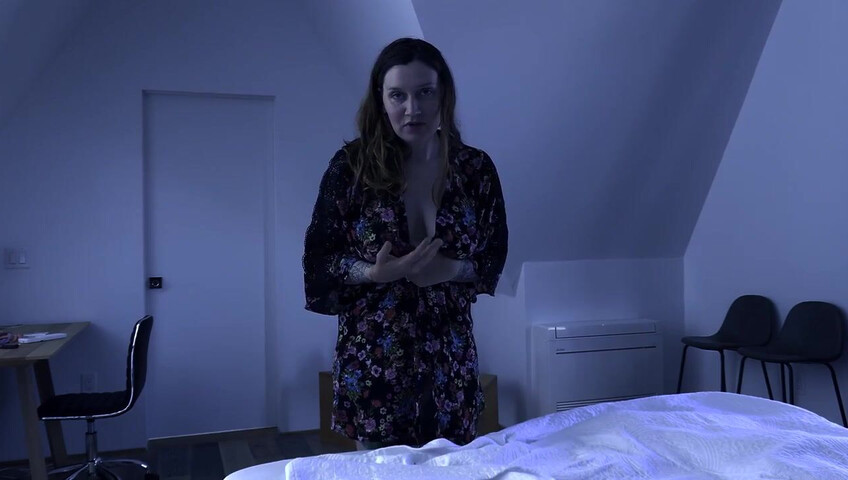 Bettie Bondage – Hot for Teacher's Hungry Pussy