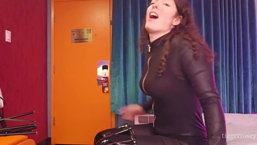 Tigger Rosey - Fucking Your step-Daughters Roommate