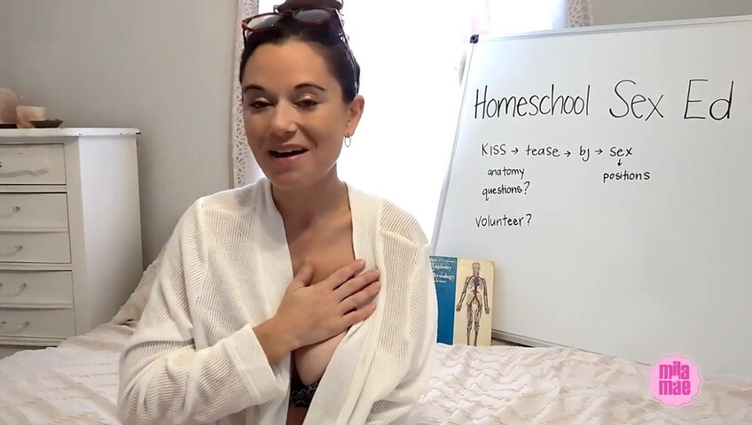 MilaMaeXO – Homeschool step-Mommy teaches Sex Ed