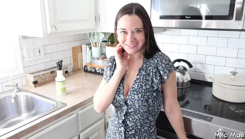 MilaMaeXO – Step-Mommy needs Aaron