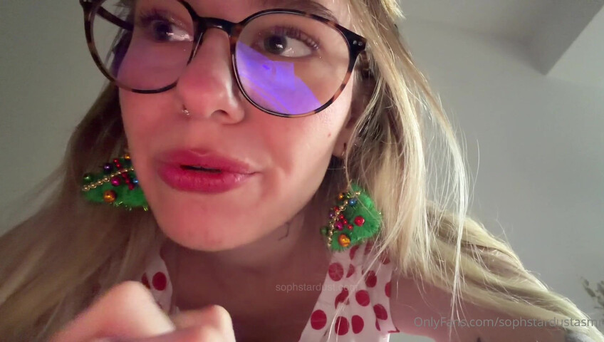 SophStardust ASMR -  Scratching My Boobs & Booty