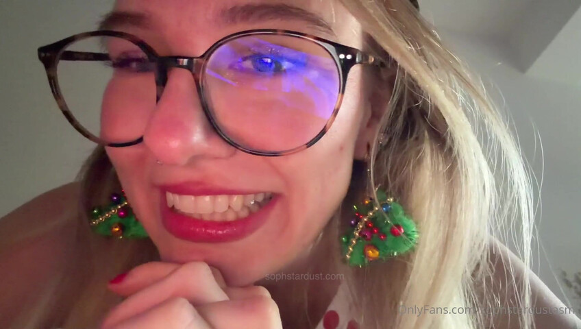 SophStardust ASMR -  Scratching My Boobs & Booty