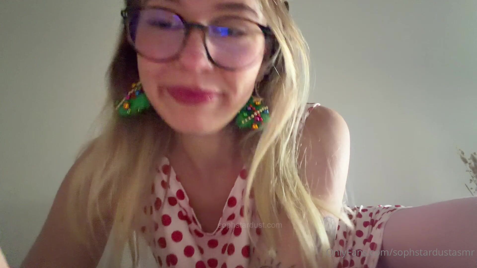 SophStardust ASMR -  Scratching My Boobs & Booty