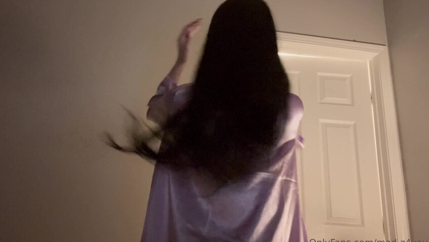 Mads ASMR - Naked Girlfriend Roleplay