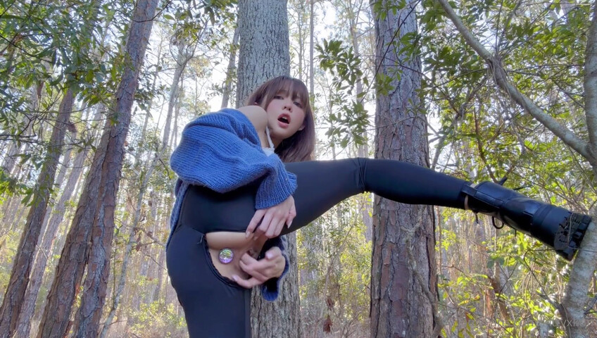 Kittyxkum - 16 Jan 2026 - Its Cold Out Here Guess I Should Warm Up