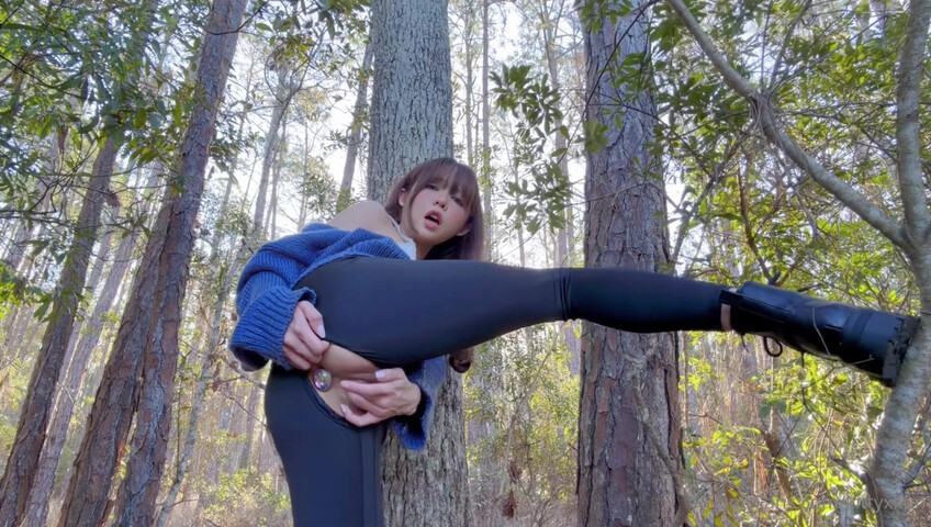 Kittyxkum - 16 Jan 2026 - Its Cold Out Here Guess I Should Warm Up