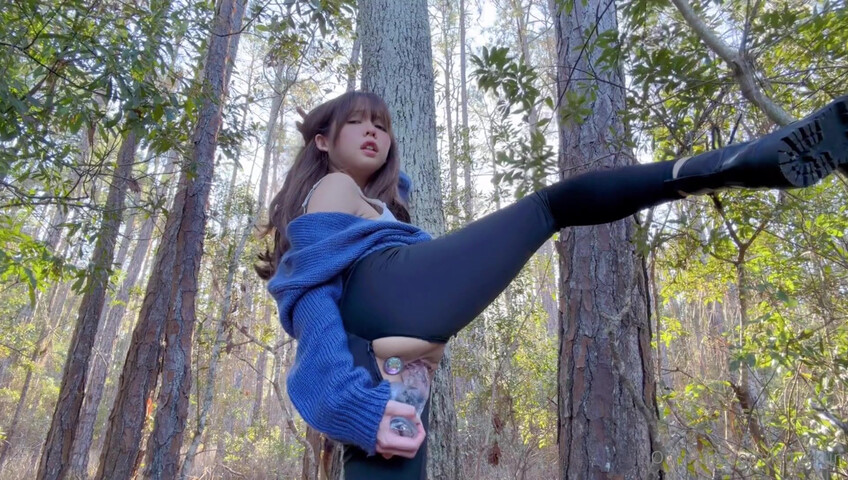 Kittyxkum - 16 Jan 2026 - Its Cold Out Here Guess I Should Warm Up