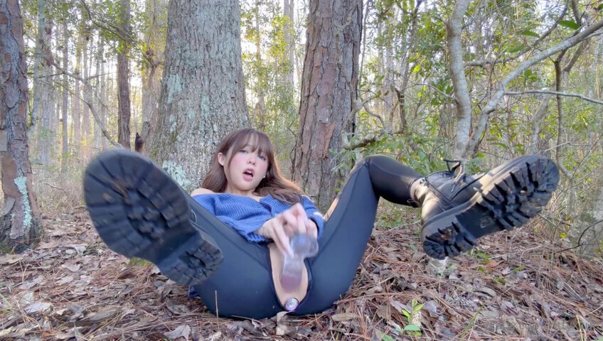 Kittyxkum - 16 Jan 2026 - Its Cold Out Here Guess I Should Warm Up