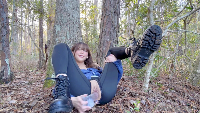 Kittyxkum - 16 Jan 2026 - Its Cold Out Here Guess I Should Warm Up