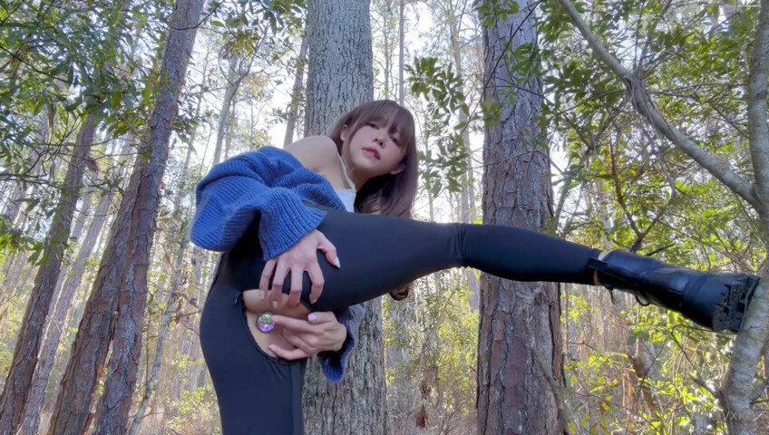 Kittyxkum - 16 Jan 2026 - Its Cold Out Here Guess I Should Warm Up