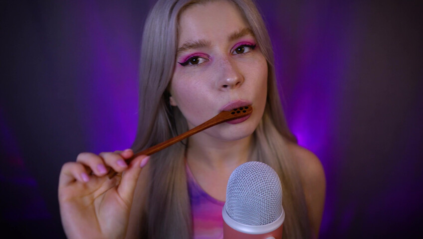 Lerka ASMRka - Honey Spoon + Mouth Sounds = Insane Tingles