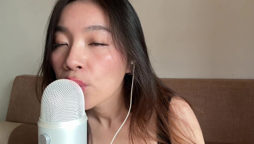 Lin ASMR - 22 Jan 2026 - ASMR Licking The Mic