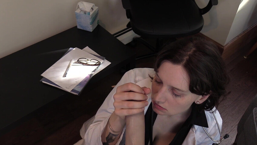 Bettie Bondage - Dr. Size Queen Worships Your Big Dick