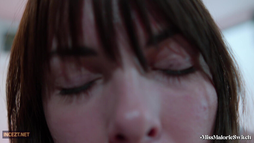 Miss Malorie Switch - Mom's Holiday Dinner