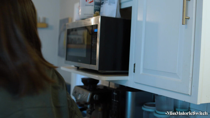 Miss Malorie Switch - Mom's Holiday Dinner