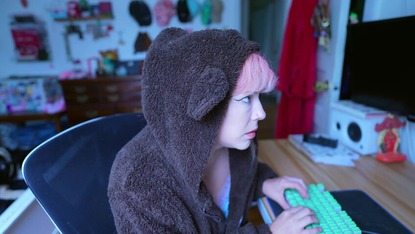 LilRedVelvet: Another man owns your wife