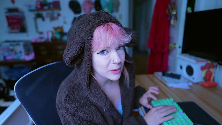 LilRedVelvet: Another man owns your wife