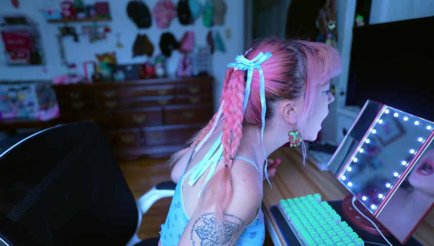 LilRedVelvet: Another man owns your wife