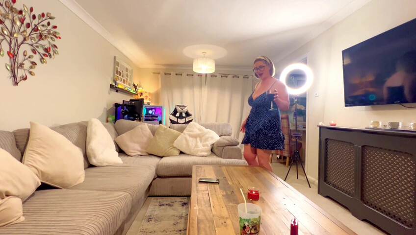 JessieHH: Tittyfucking, Sucking, Fucking My Step Son, He Cums Twice