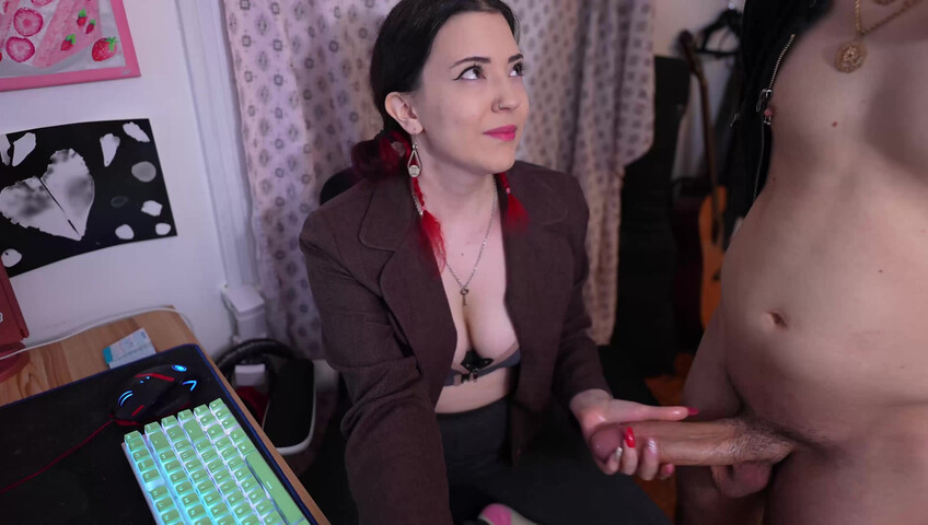 LilRedVelvet: Boss Cucks You