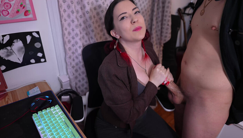 LilRedVelvet: Boss Cucks You