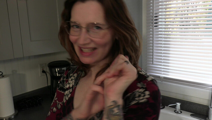 Bettie Bondage - Seducing Your Friend's MILF