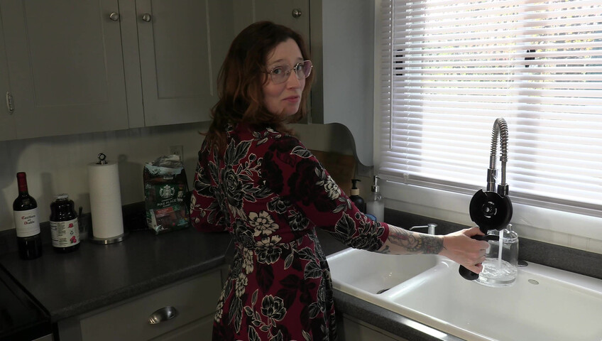 Bettie Bondage - Seducing Your Friend's MILF