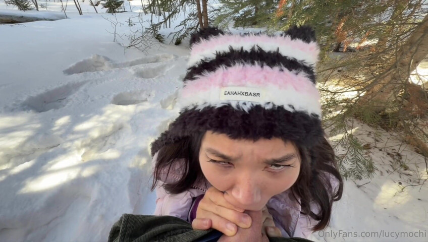 Asianmochi - B/G In The Snow